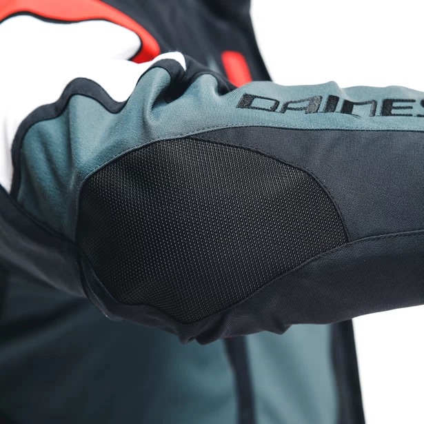 CHAQUETA DAINESE GORE-TEX CARVE MASTER 3 black/ebony/lava red