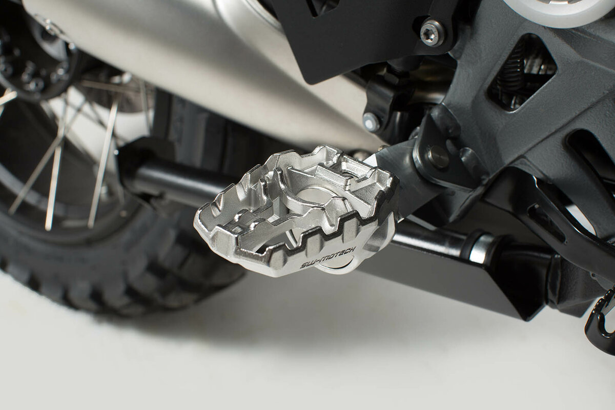 Pisantes EVO p/Kawasaki KLE500, KLR650, BMW S 1000 XR