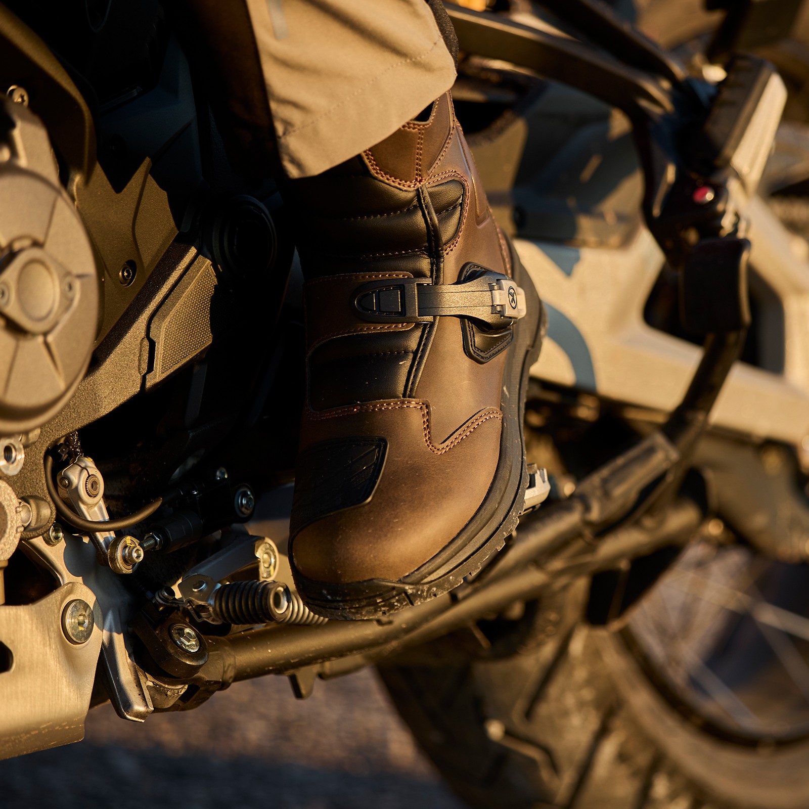 Botas XPD X-ADV TOURMAX H2OUT® brown