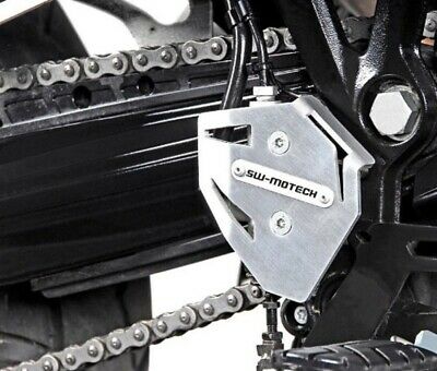 Protector bomba de freno BMW F800/700/650GS plata